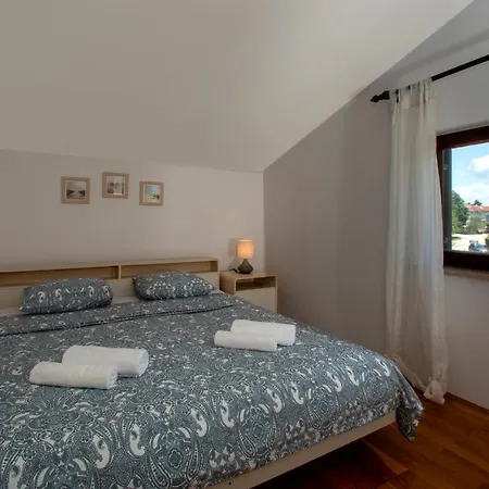 App Fiorela Apartment Porec