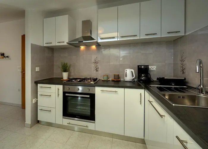 App Fiorela * Пореч